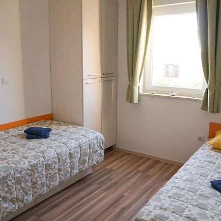 Apartment Punat Buitenkant foto